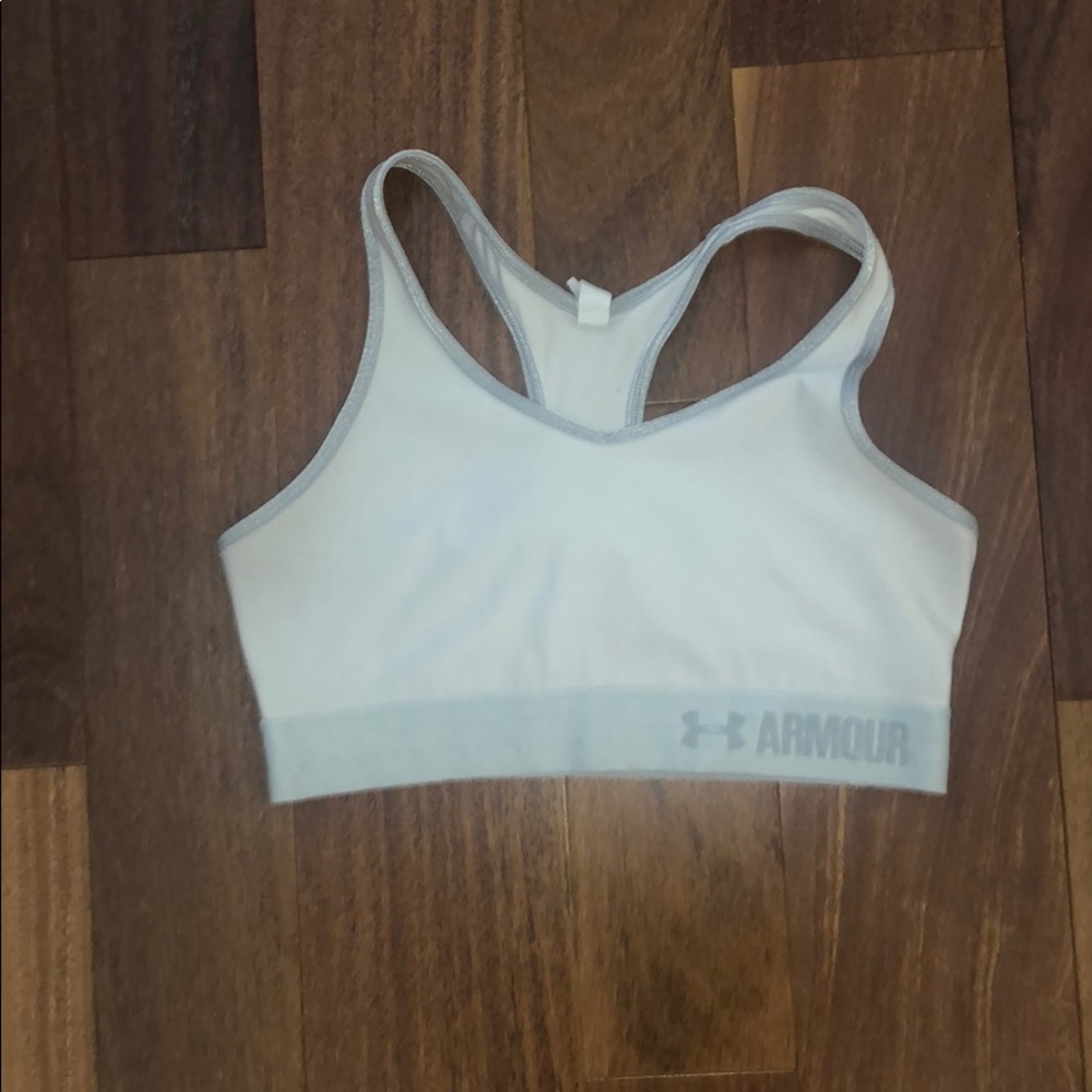 sports bra